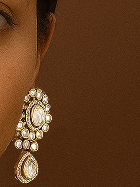 Grand Kundan Polki Necklace with Circular Floral Motifs & Matching Earrings