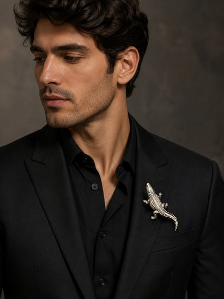 Premium Silver-Plated Alligator Brooch – Elegant Animal Design Metal Lapel Pin