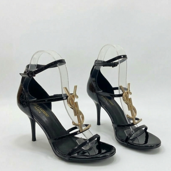 Elegant Black Designer Heels with Gold Detail – Chic Party Wear