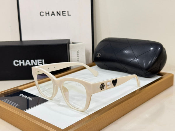 Exclusive and Fashionable  Women  Frame