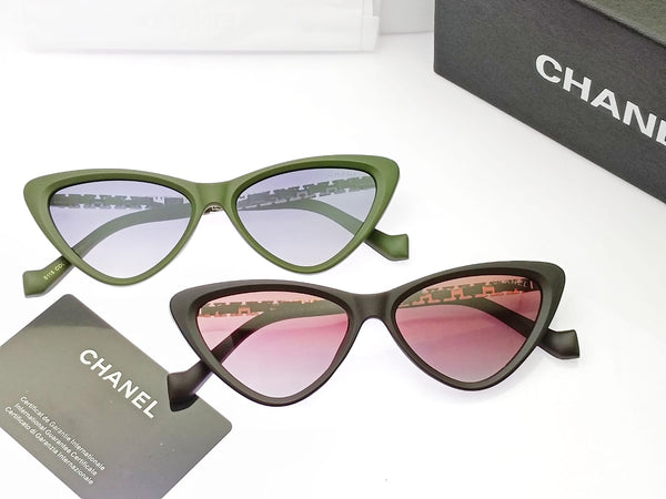 Exclusive Women Cat Eye Sunglasses with UV Protected Lens