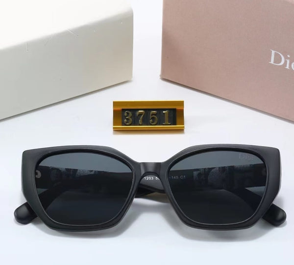 Imported  & Luxury  Initial Logo Sunglass For Women