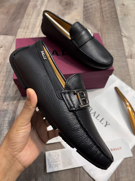 Luxury Black Loafer for Men – Premium Finish