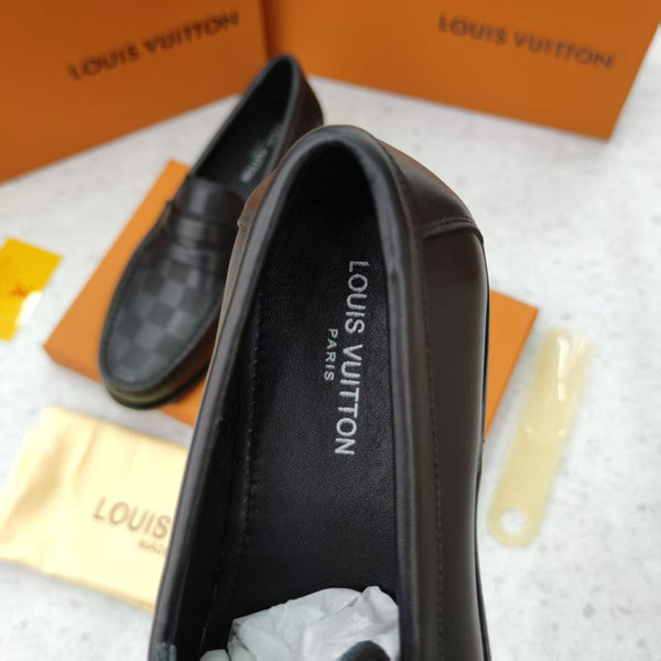 Men’s Classic Black Checkered Loafers