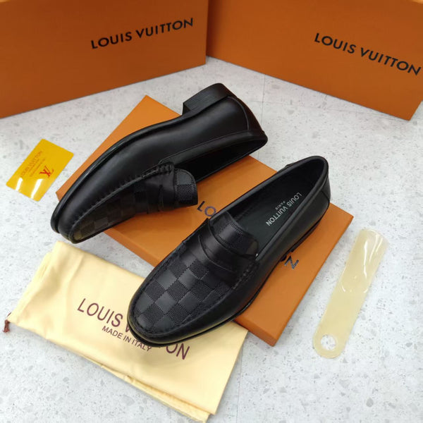 Men’s Classic Black Checkered Loafers