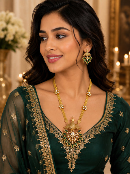 Silver-Plated Emerald Green Doublet Stone Necklace Set with AAA Quality AD & Polki Moissanite