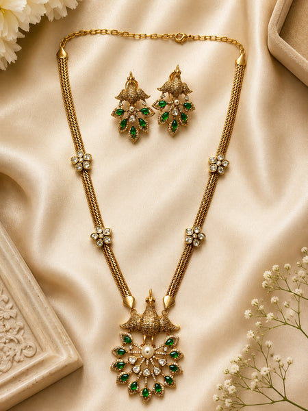 Silver-Plated Emerald Green Doublet Stone Necklace Set with AAA Quality AD & Polki Moissanite