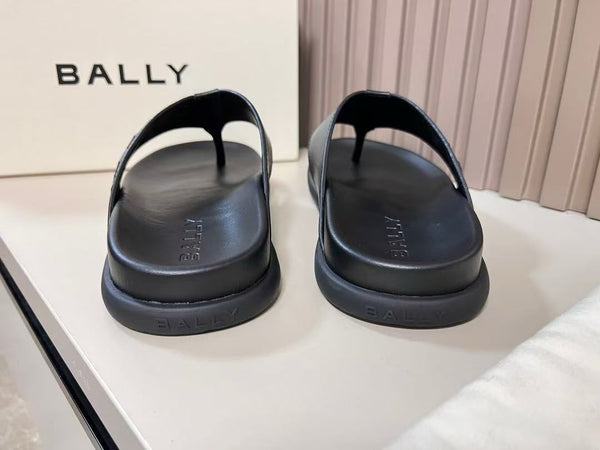 Luxury Thong Sandal For men With Embossed Logo