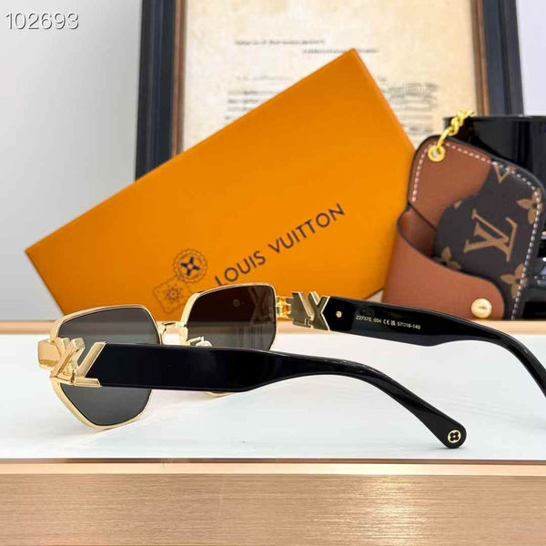 Exclusive  Bold Arm Sunglass for Women
