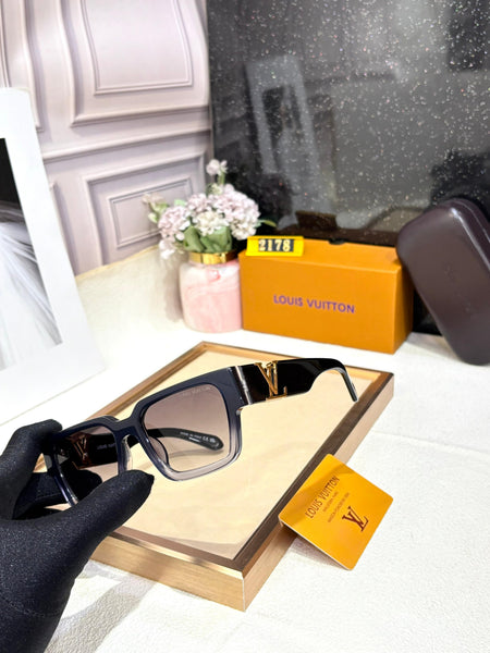 Premium Branded Sleek Square Sunglasses For Women