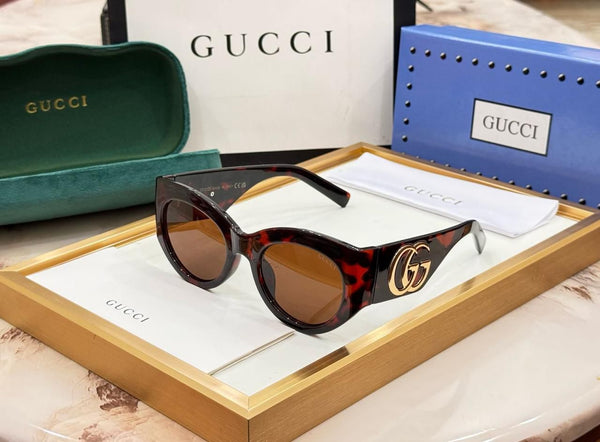 Premium  Women’s Ivory Cat-Eye Sunglasses with Oversized GG Logo