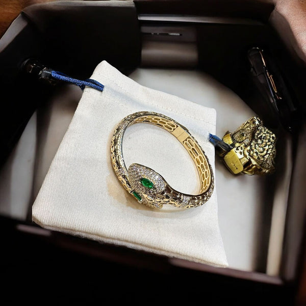 Luxury Gold-Plated Snake Bracelet with Emerald Green Eyes