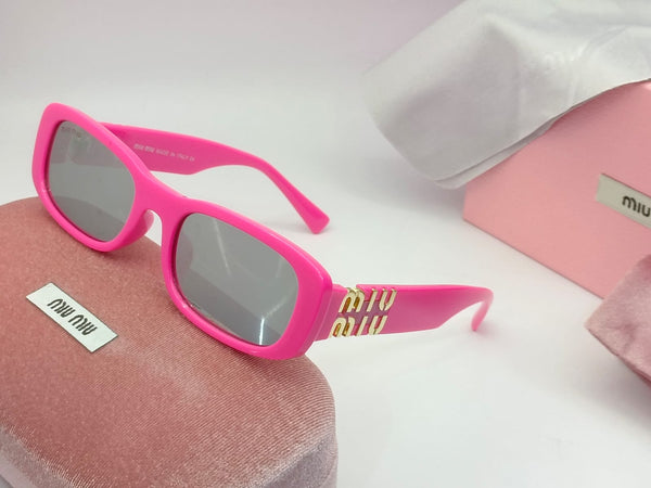 Stylish  Square Sunglasses Trendy Fashion Eyewear