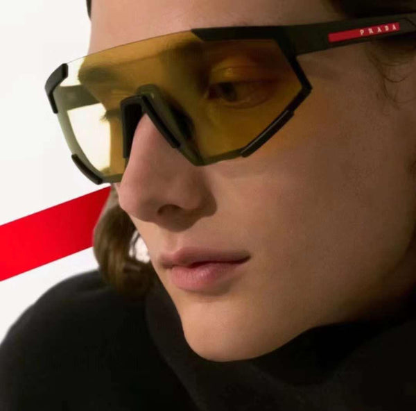 Sporty Designer Shield Style Sunglasses