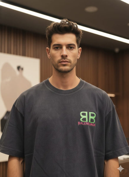 Luxury Oversized Logo T-Shirt  Modern Streetwear Essential