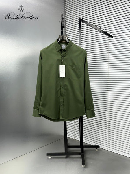 Luxury Classic Solid Button-Down Shirt Timeless Everyday Elegance
