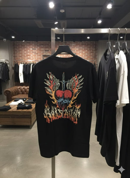 Men’s Black Graphic Printed T-Shirt – Bold Casual Street Style