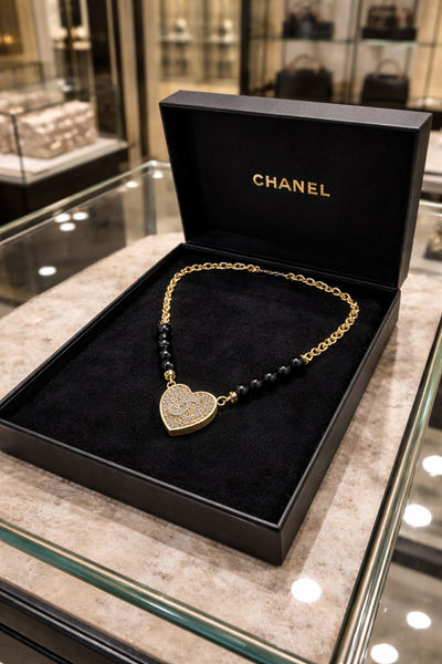 Elegant Heart Pendant Necklace Classic Black & Gold Design
