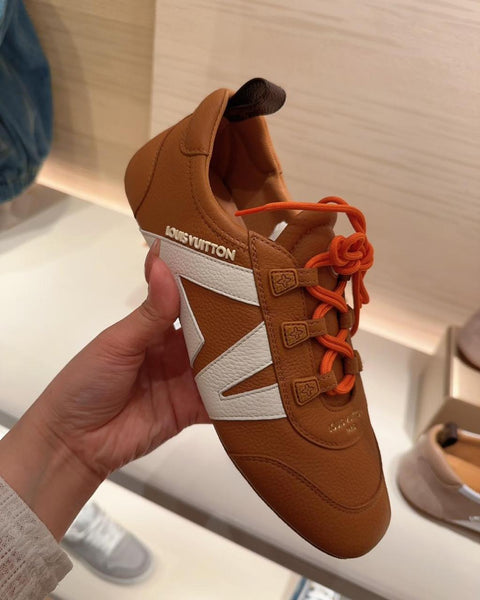 Luxury  Lace-Up Sneakers Brown & White Casual Designer Sneakers For Women