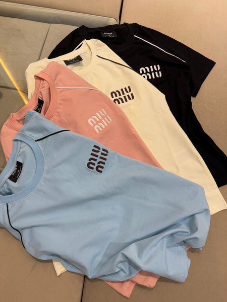 Women’s Premium Tracksuit With Trendy Logo Design