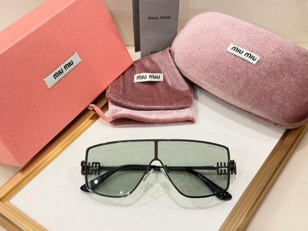 Stylish  Designer Rimless Sunglasses  Premium Gradient Lens Fashion Shades