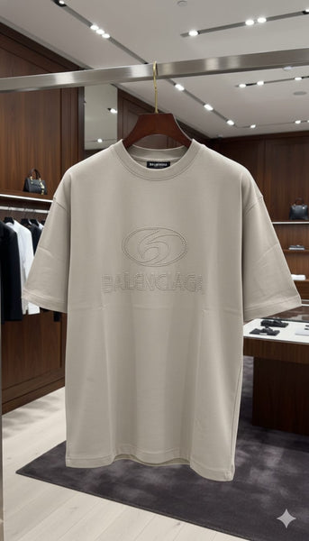 Premium Minimalist Logo T-Shirt Modern Streetwear Essential