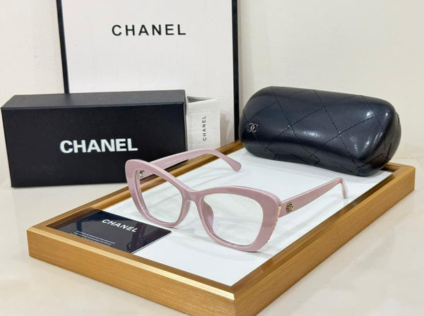 Classic Tortoiseshell Square Eyeglasses Sophisticated Everyday Style