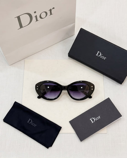 Women’s Oversized Oval Sunglasses  Designer Eyewear