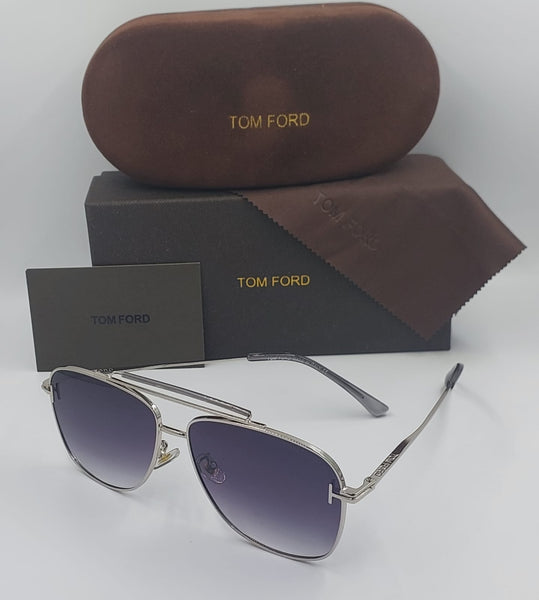 Brand Signature Square Sunglasses – Elegant Everyday Wear