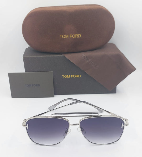 Brand Signature Square Sunglasses – Elegant Everyday Wear