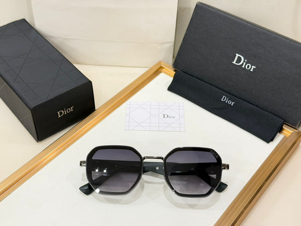 Elegant Men’s Oversized Gradient Square Sunglasses