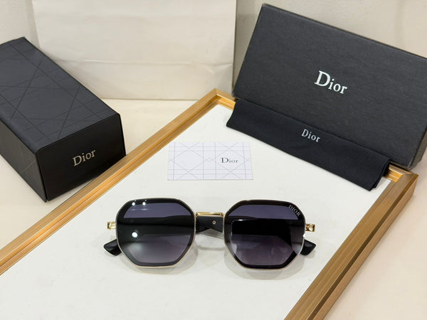 Elegant Men’s Oversized Gradient Square Sunglasses