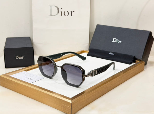 Elegant Men’s Oversized Gradient Square Sunglasses
