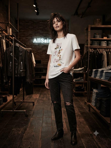 Women White Floral Graphic Print T-Shirt Stylish Casual Everyday Wear