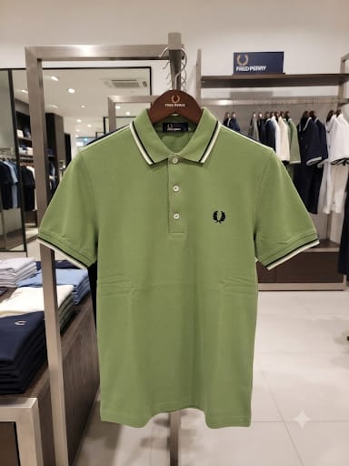 Men’s Olive Green Polo T-Shirt – Classic Sporty Style