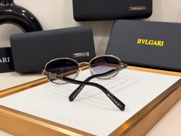 Elegant Oversized Round Frame Sunglasses with Gradient Lenses with UV Protection