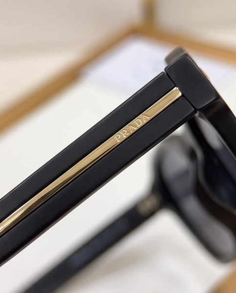 Premium Oversized Square Sunglasses with Dark Tinted Lenses