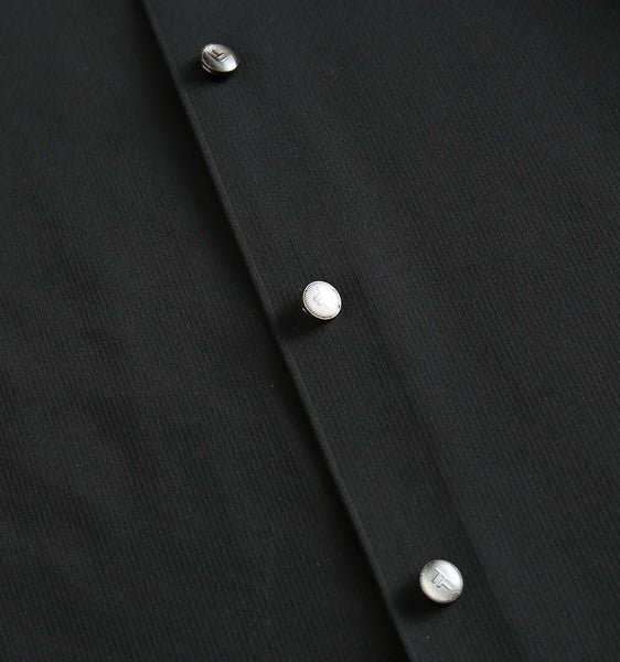 Men Premium Full-Sleeve Formal Shirt – Classic Collar, Button-Down Design