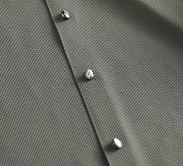 Men Premium Full-Sleeve Formal Shirt – Classic Collar, Button-Down Design