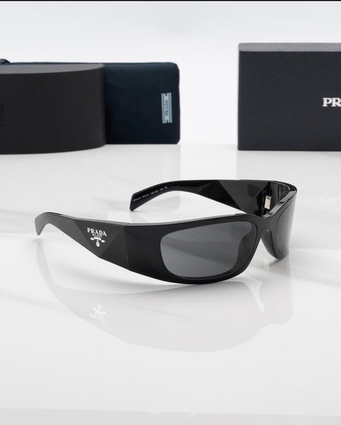 Premium Black Wraparound Sunglasses Stylish UV Protection Eyewear