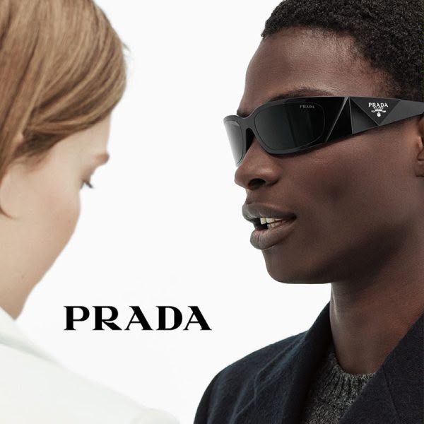 Premium Black Wraparound Sunglasses Stylish UV Protection Eyewear