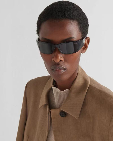 Premium Black Wraparound Sunglasses Stylish UV Protection Eyewear
