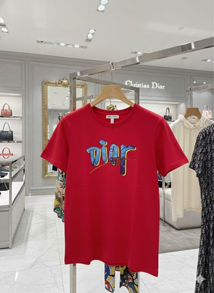 Premium Women’s Graphic Print T-Shirt – Everyday Casual Style