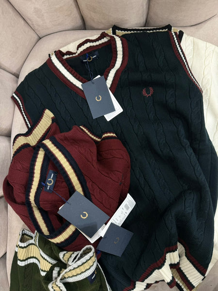 Premium Exclusive High-End Authentic Cable Knit V-Neck Sweater Vest
