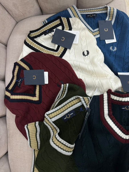 Premium Exclusive High-End Authentic Cable Knit V-Neck Sweater Vest