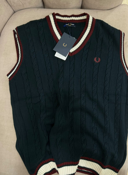 Premium Exclusive High-End Authentic Cable Knit V-Neck Sweater Vest