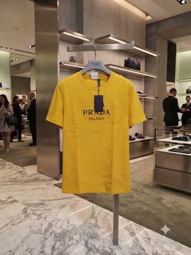 Premium Exclusive High-End Authentic Crew-Neck T-Shirt with Classic Print