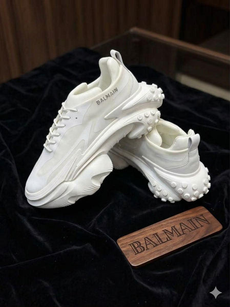 White Chunky Platform Sneakers with Stylish Sculpted Sole