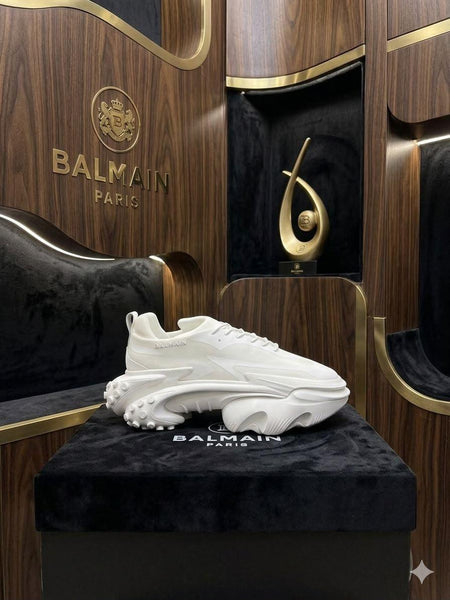 White Chunky Platform Sneakers with Stylish Sculpted Sole