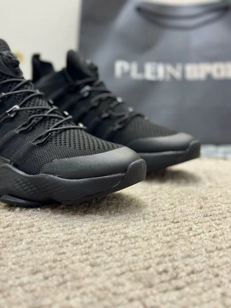 High-Performance Sport Sneakers - All-Black Edition
